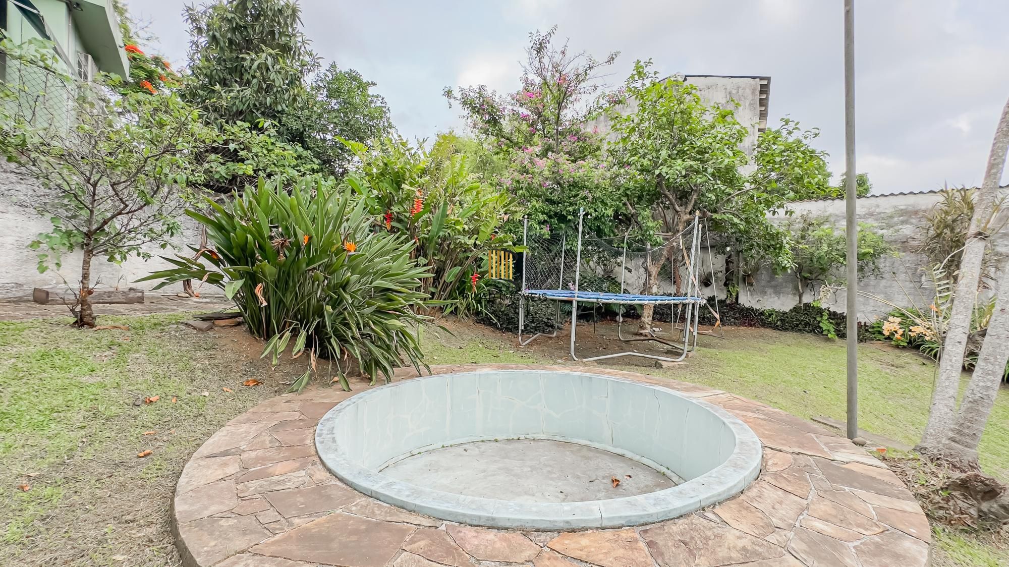 Casa com 3 quartos e 313m² à venda em Chácara das Pedras, Porto Alegre. Rua Joao Paetzel, Chácara Das Pedras, Porto Alegre