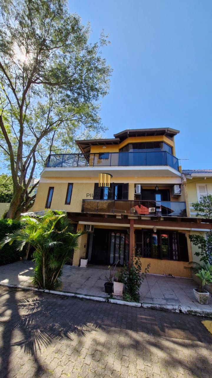 Casa em Condominio Fechado bairro Ipanema