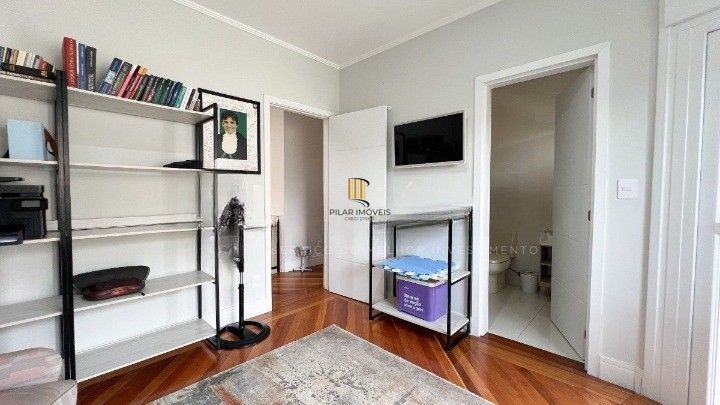 Casa 4 dormitórios no bairro Jardim Itu