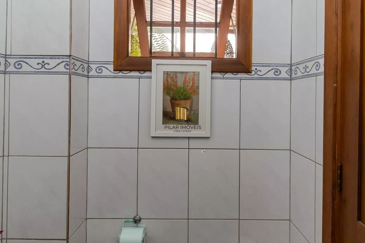 Casa de condomínio à venda com 258m², 3 quartos e 2 vagas