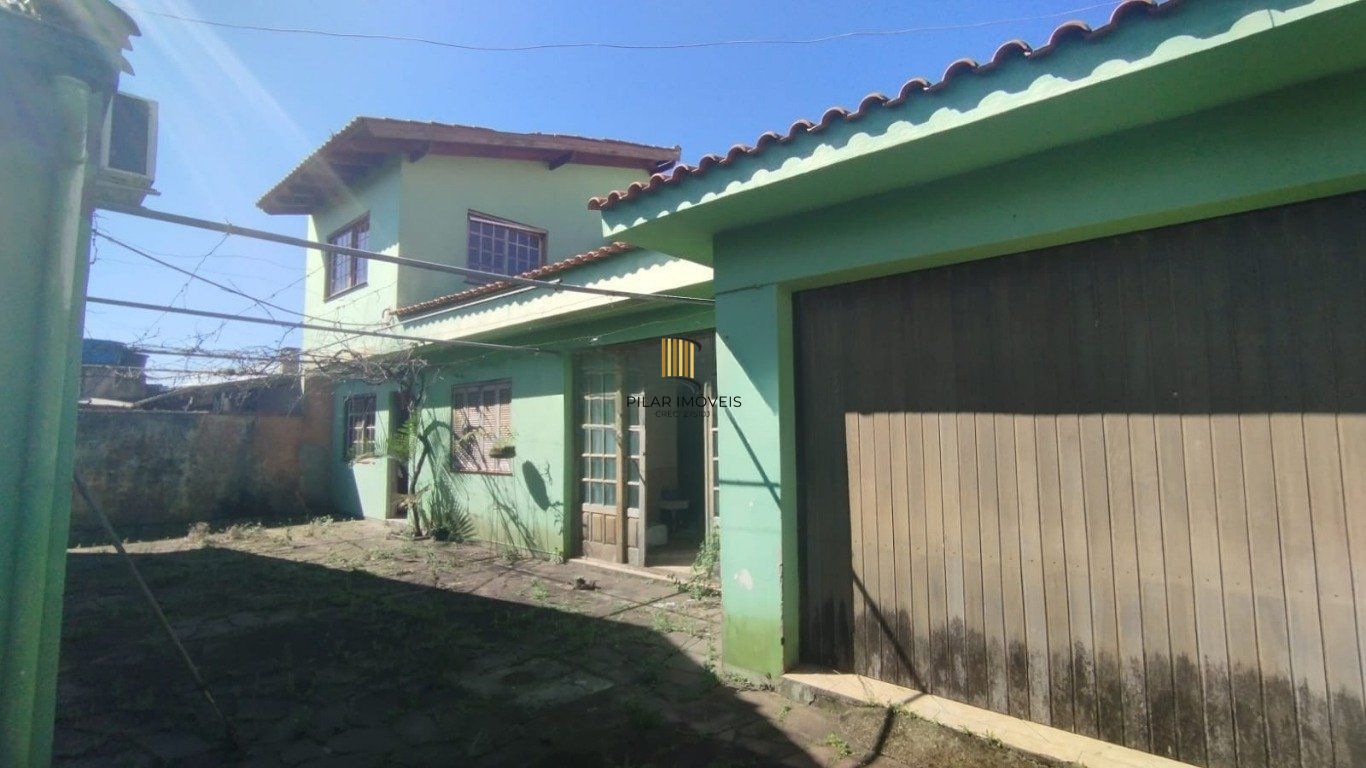 Casa com 4 quartos e 257m² à venda em Guarujá, Porto Alegre.