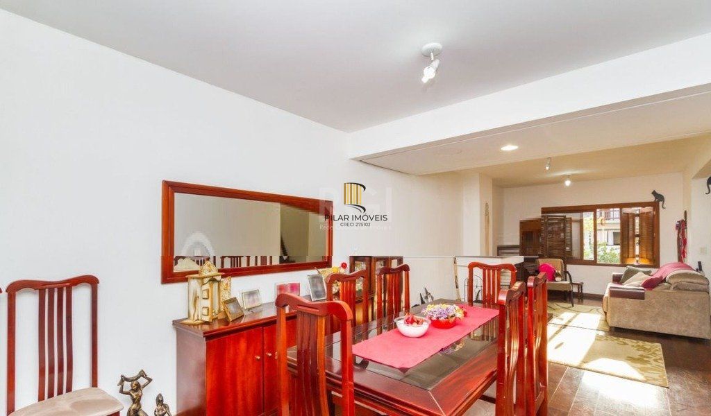 Casa Condominio para Venda - 195m², 4 dormitórios, sendo 1 suites, 2 vagas - Teresópolis