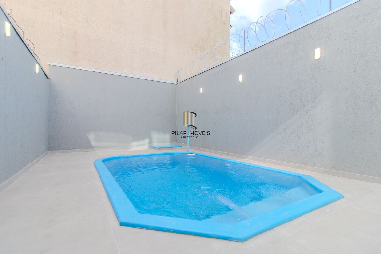Casa 2 suítes com piscina toda reformada no Guarujá