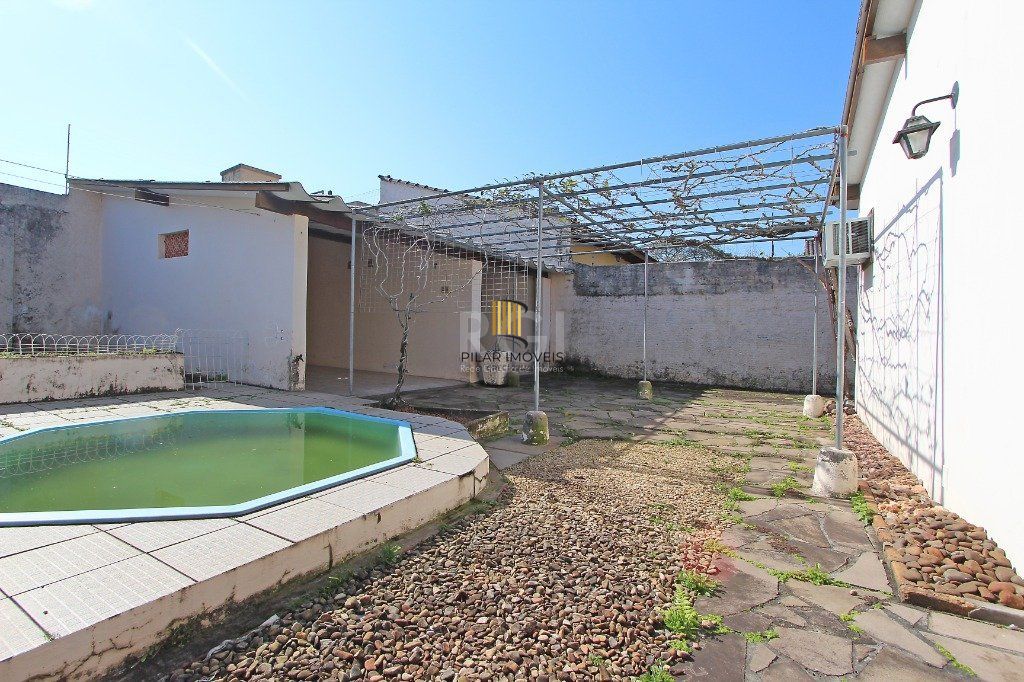 Casa para Venda - 120m², 3 dormitórios, sendo 1 suites, 3 vagas - Ipanema