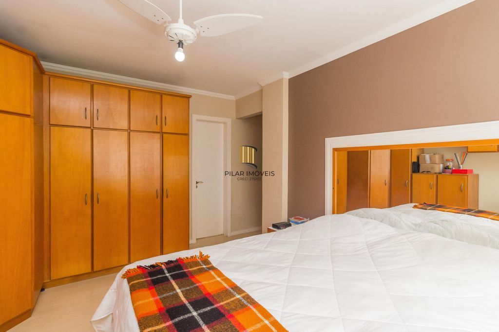 Apartamento de 3 dormitórios no bairro Jardim Itu Sabará - Porto Alegre