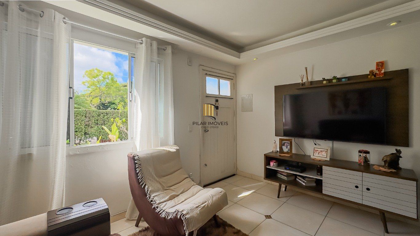 Casa em Condomínio de 2 dormitórios à venda em Sarandi, Porto Alegre.