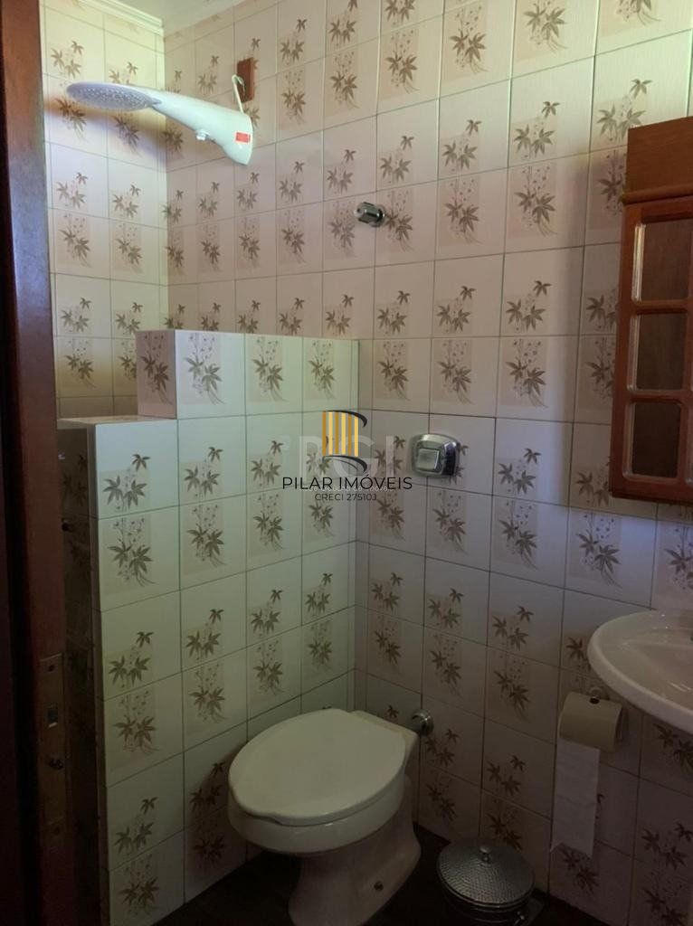 Casa para Venda - 140m², 2 dormitórios, sendo 1 suites, 2 vagas - Medianeira