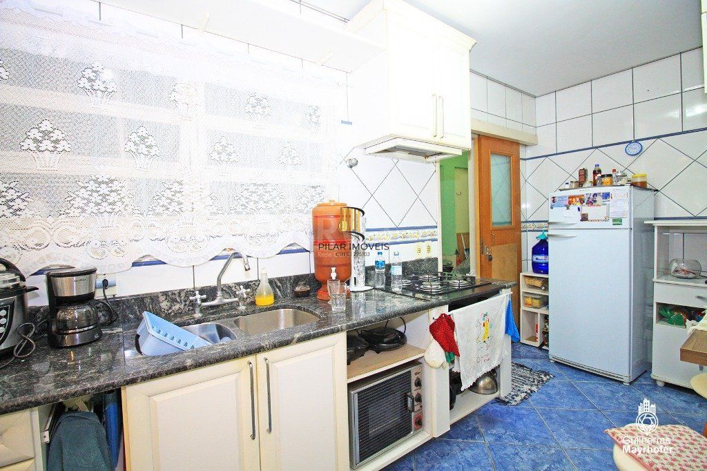 Casa para Venda - 130m², 3 dormitórios, sendo 1 suites, 4 vagas - Sarandi