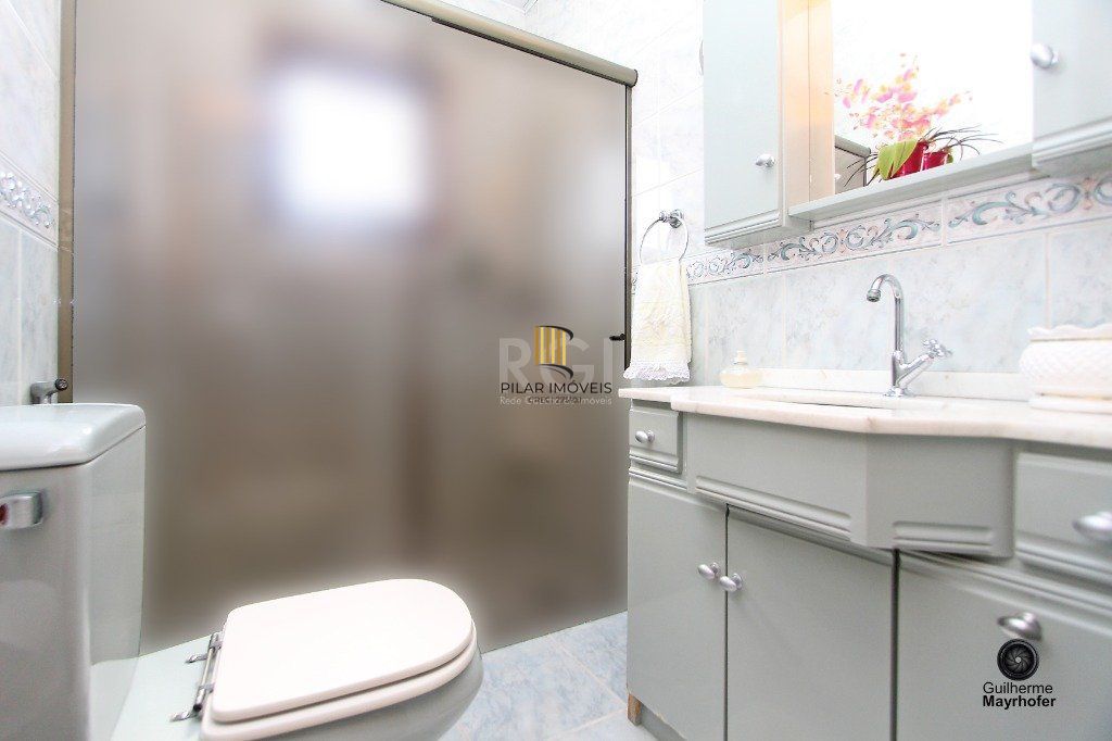 Casa para Venda - 165m², 3 dormitórios, sendo 1 suites, 2 vagas - Medianeira