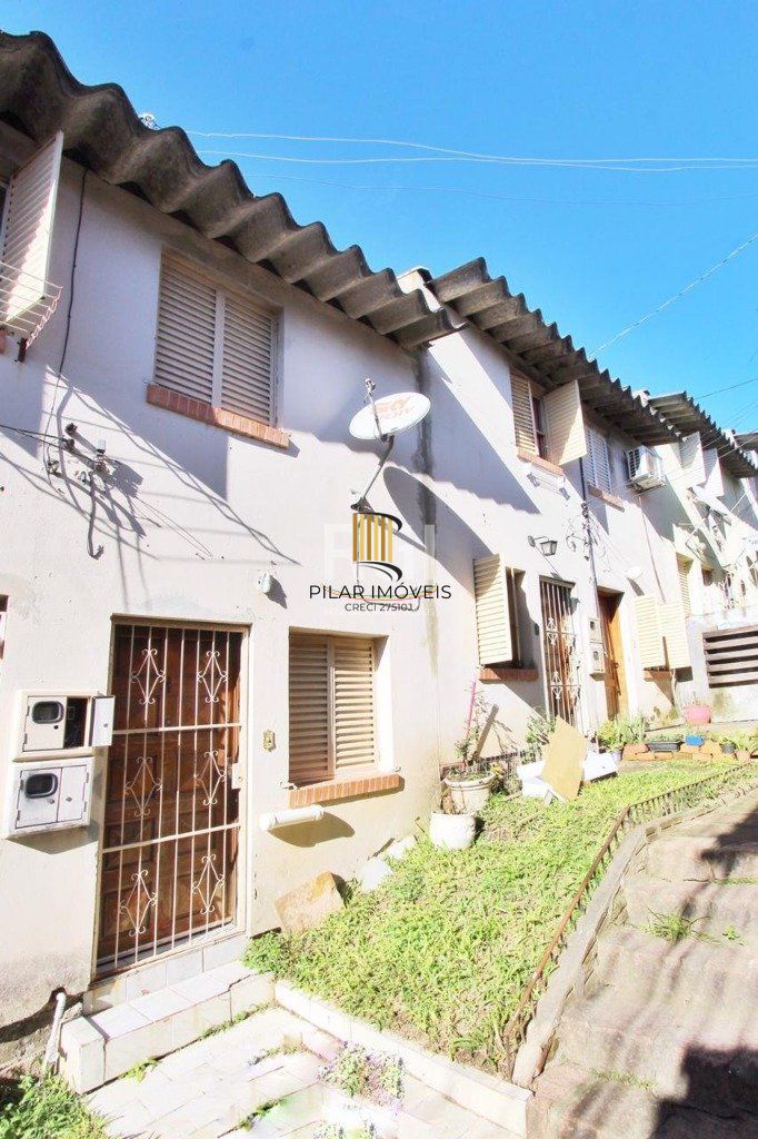 Sobrado para Venda - 70m², 2 dormitórios, Nonoai - Pilar Imóveis