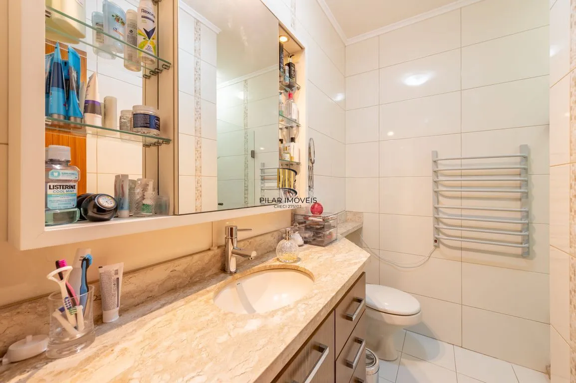 Apartamento de 4 dormitorios á Venda no Passo da Areia - Porto Alegre