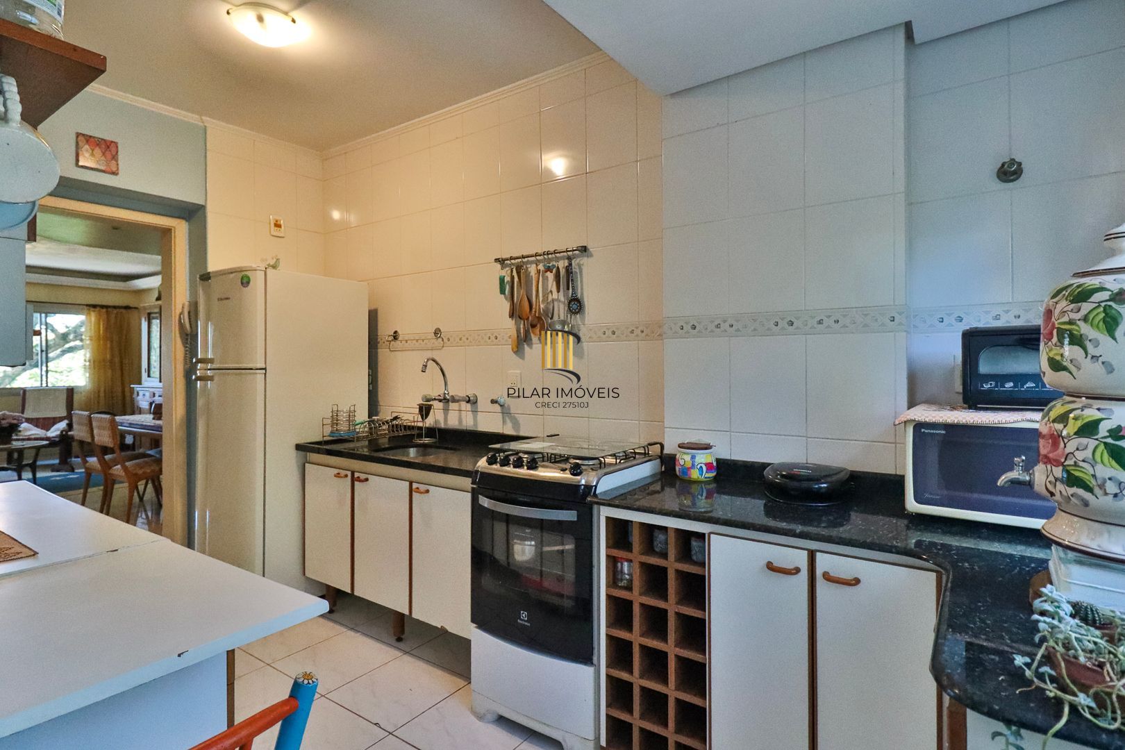 Apartamento para venda de 3 dormitórios, no bairro Teresópolis em Porto Alegre/RS.