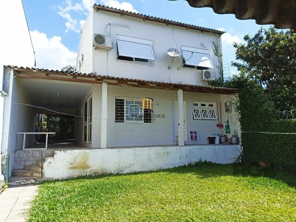Casa com 3 dormitórios no bairro  Costa e Silva