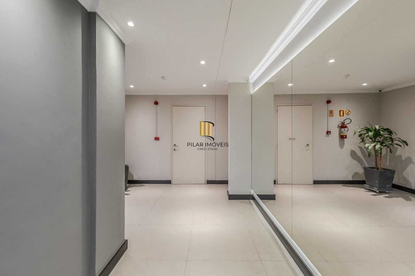 Apartamento 2 dorms à venda Rua Felipe de Oliveira, Petrópolis - Porto Alegre