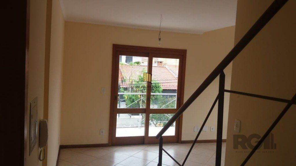 Casa 3 dormitórios no bairro Nonoai