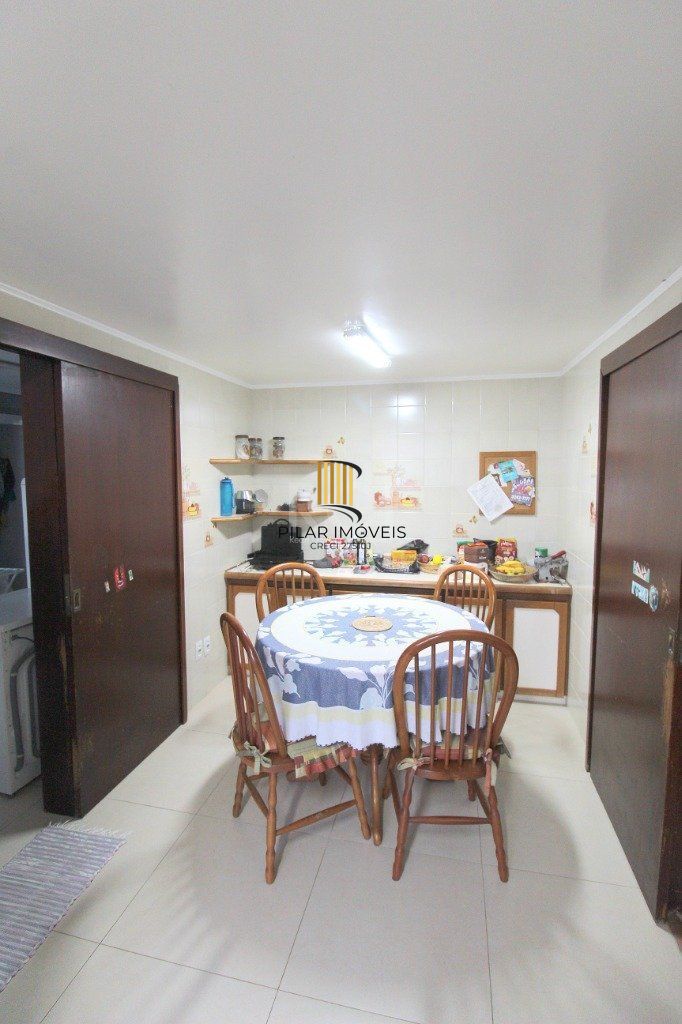 Casa para Venda - 100m², 3 dormitórios, 3 vagas - Nonoai