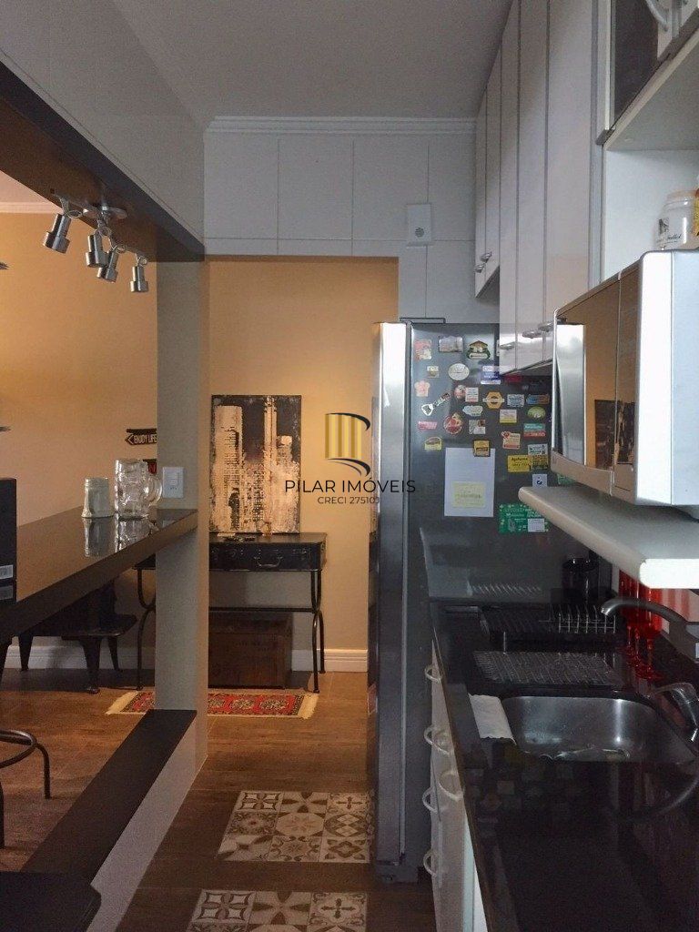 Amplo apartamento duplex com 2 dormitórios e 1 vaga de garagem.