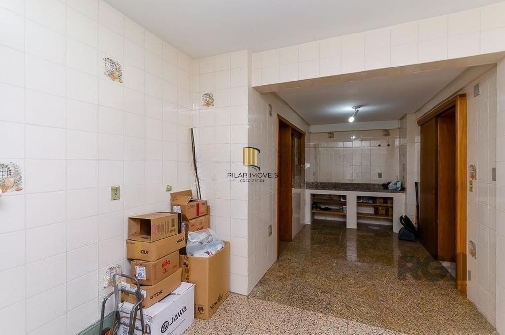 Casa de 3 dormitórios no bairro Vila Jardim