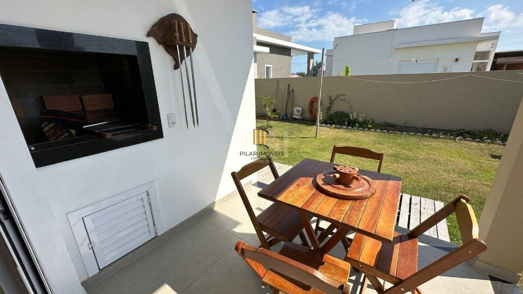 Casa de Condomínio 3 dormitórios no bairro Bella Torres