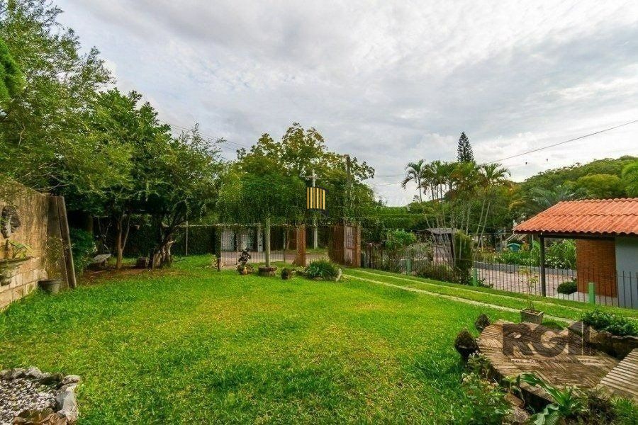 Casa para Venda - 69m², 2 dormitórios, 5 vagas - Vila Nova
