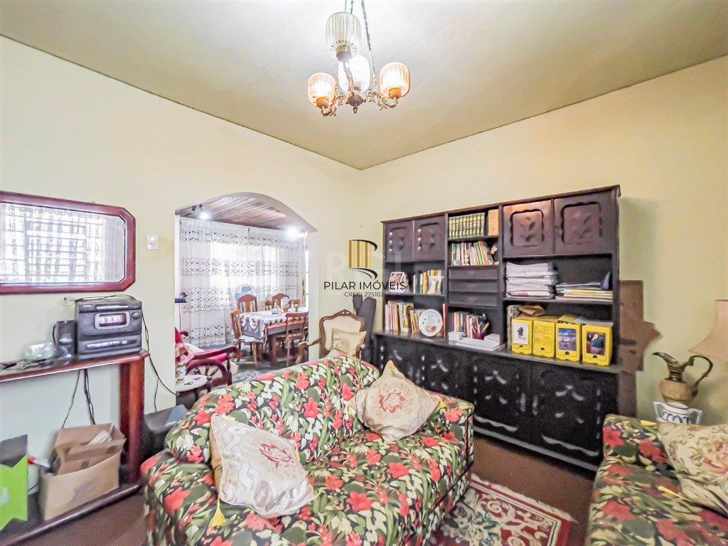 Casa para Venda - 212m², 3 dormitórios, 3 vagas - Azenha