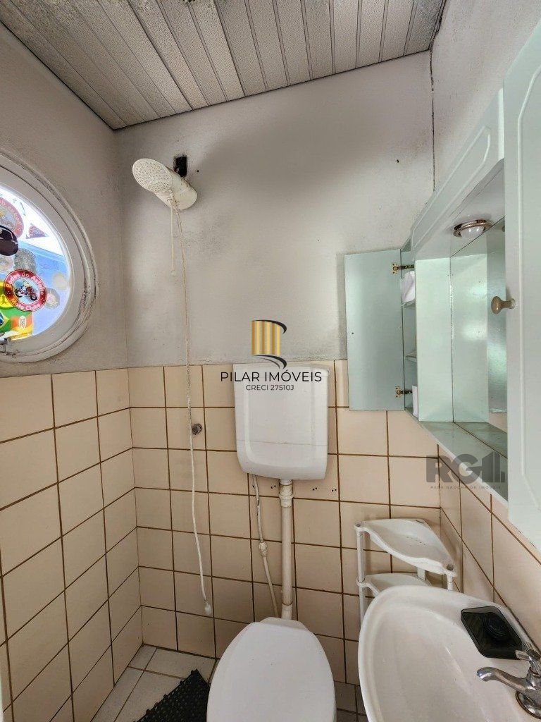 Casa de 3 dormitórios no bairro Vila Nova