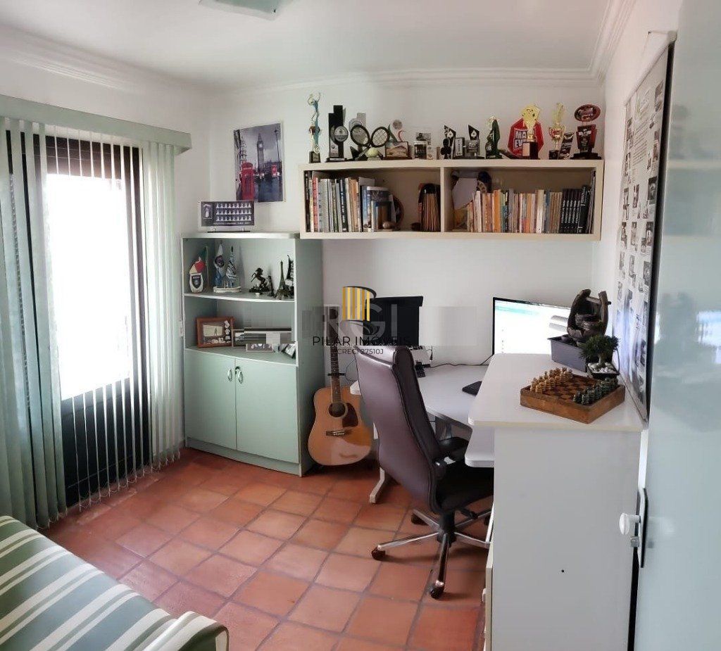 Apartamento para Venda - 130m², 3 dormitórios, 1 vaga - Centro