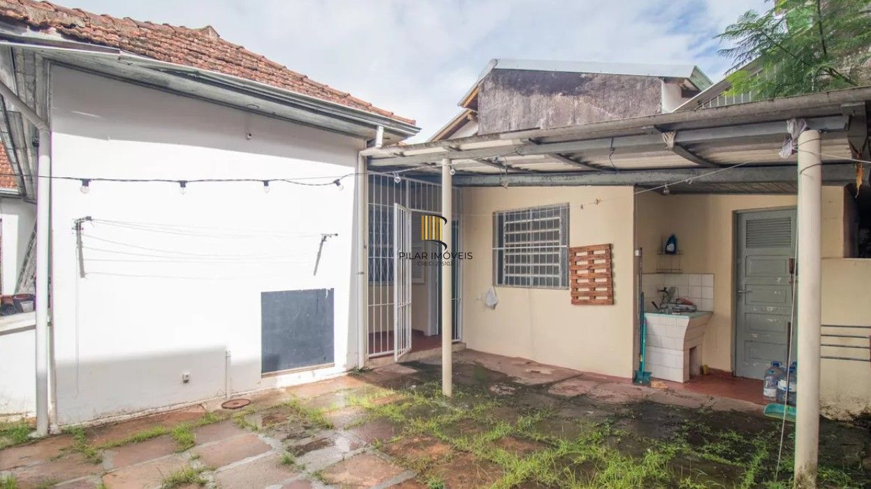 Casa 3 dormitórios Bairro Teresópolis