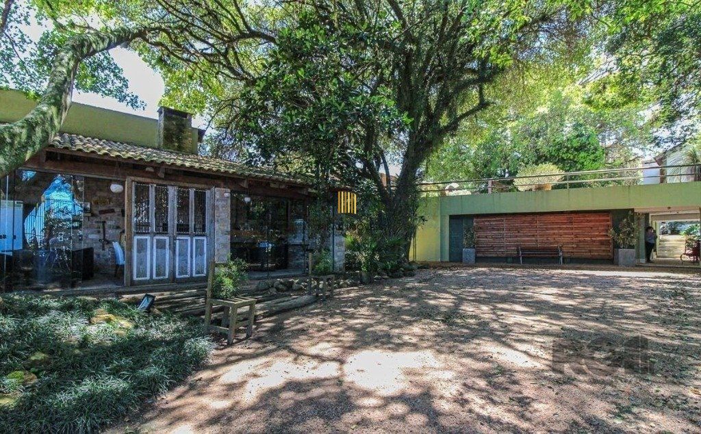 Casa em Condomínio à venda com 4 quartos 319 m²  Rua Manoel Leao, Pedra Redonda, Porto Alegre