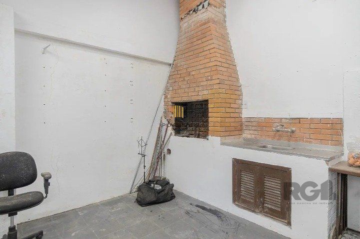 Casa 3 dormitórios no bairro Menino Deus