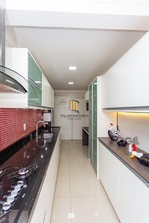 Excelente apartamento de 108m² com 3 dormitórios sendo 1 suíte. 
