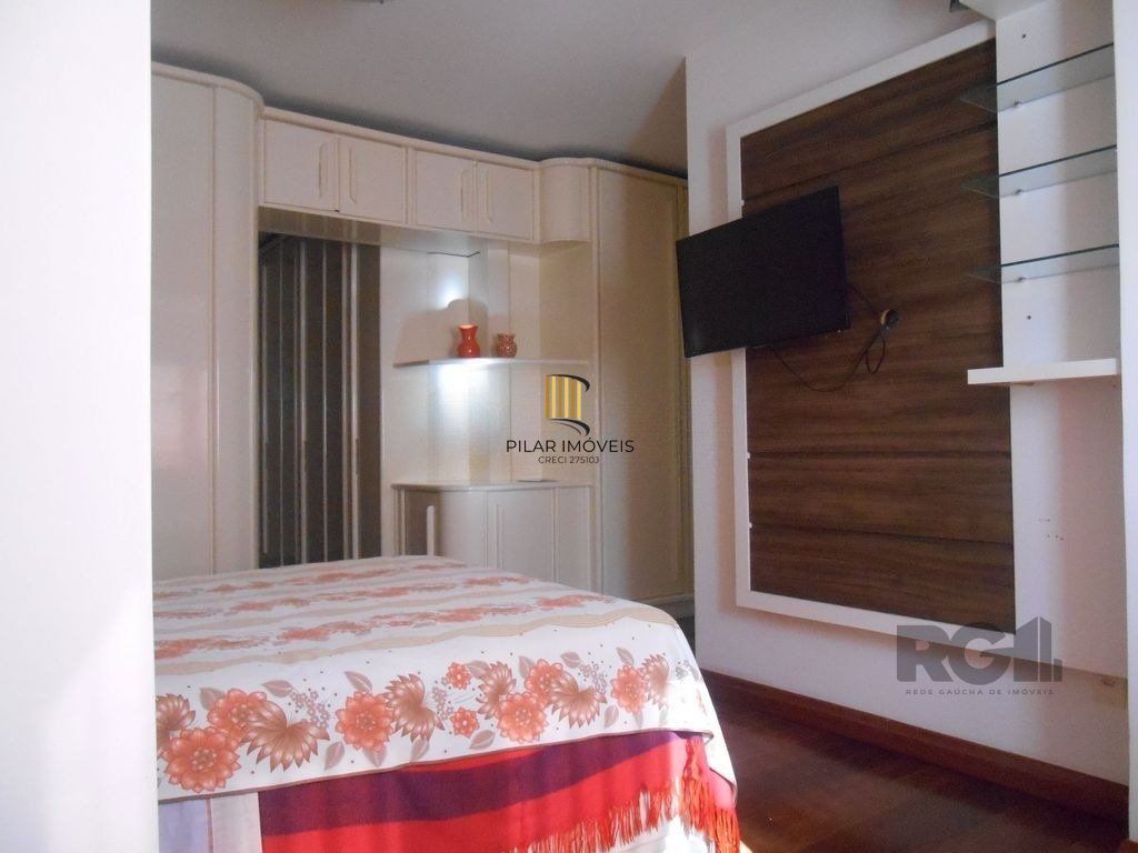 Casa 4 dormitórios no bairro Agronomia