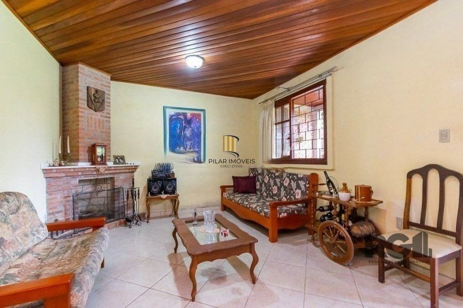 Casa para Venda - 69m², 2 dormitórios, 5 vagas - Vila Nova