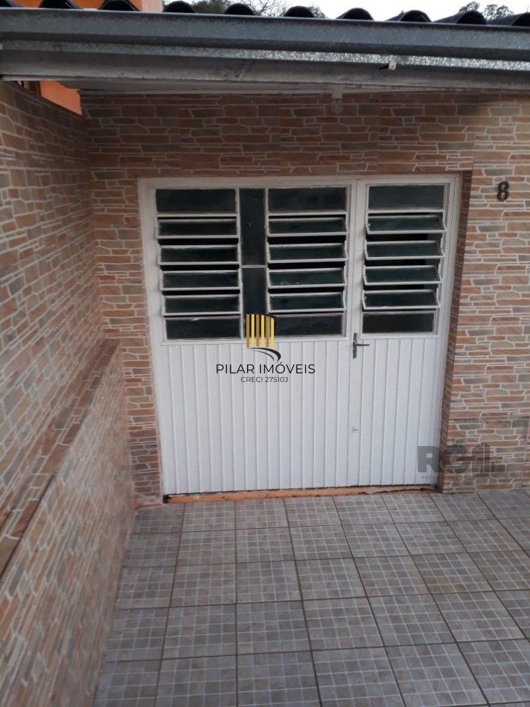 Casa de 3 dormitórios, no bairro Lomba do Pinheiro