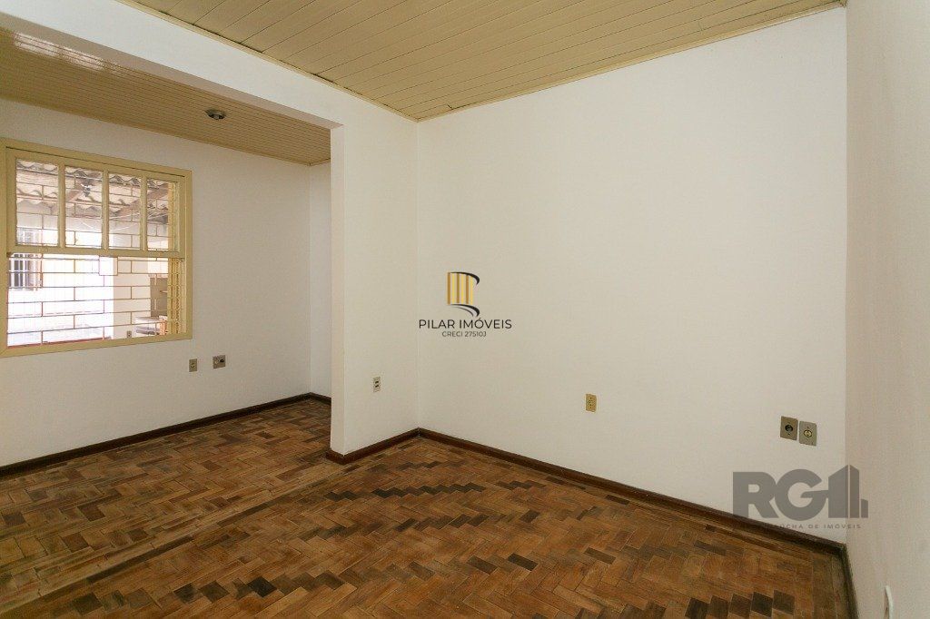 Casa com 5 dormitórios no bairro Jardim Carvalho