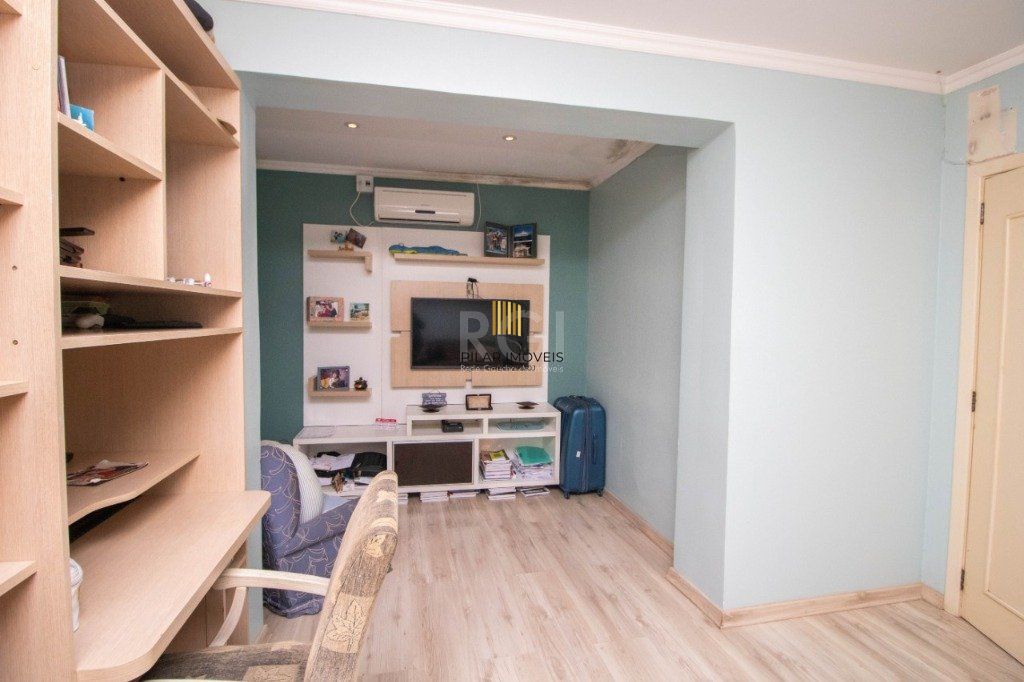 Casa para Venda - 169m², 3 dormitórios, sendo 1 suites, 4 vagas - Ipanema