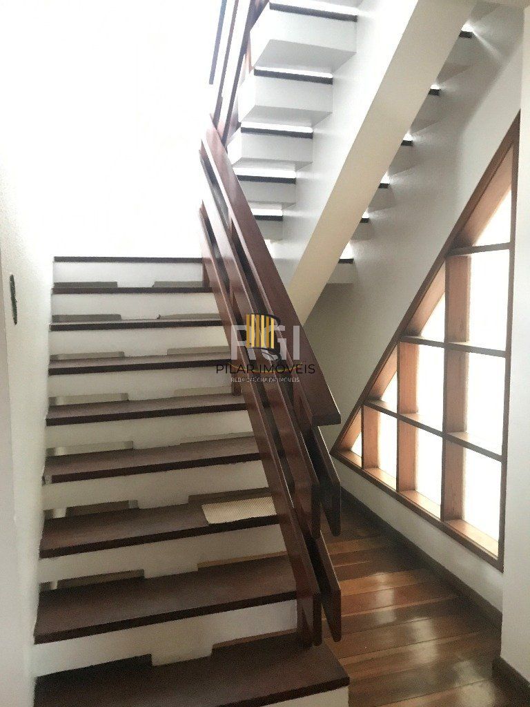 Cobertura para Venda - 456.37m², 4 dormitórios, sendo 1 suites, 2 vagas - Glória