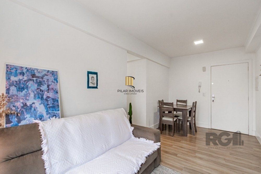 Apartamento 50m² - 2 dormitórios e 1 vaga no bairro Partenon