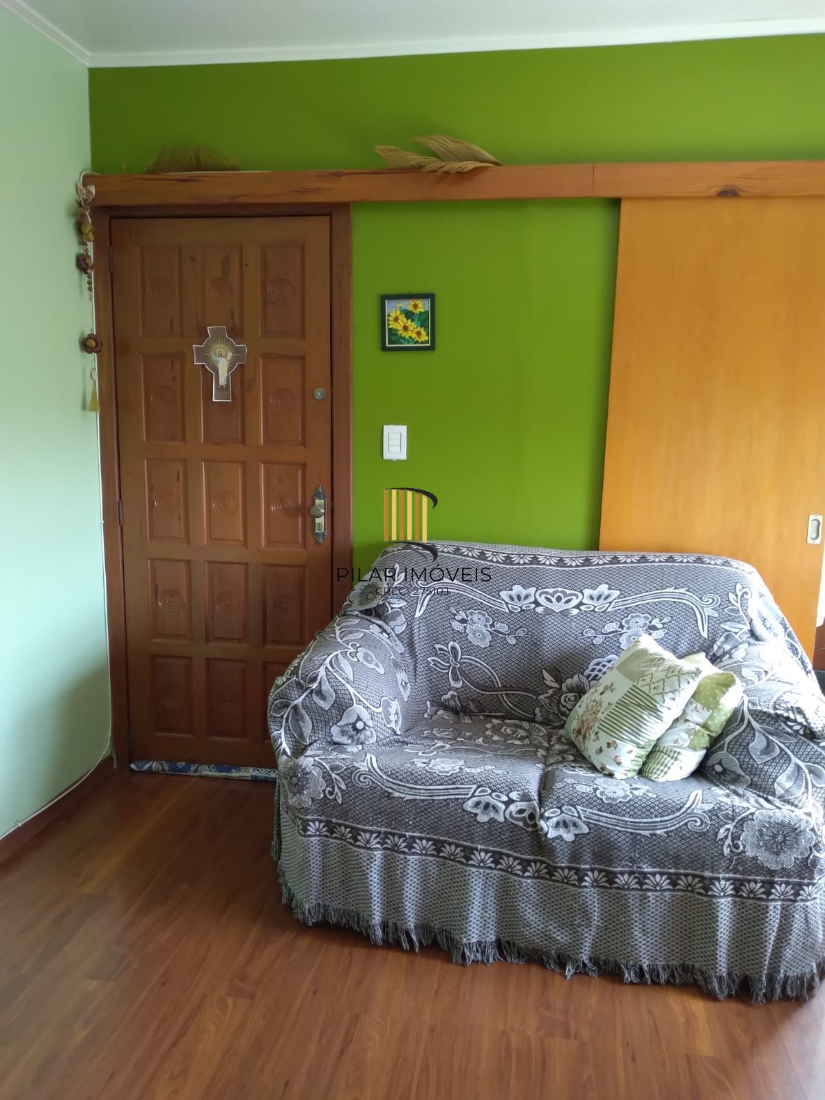 Venda de estúdio semi mobiliado no Passo d'Areia por 138mil!