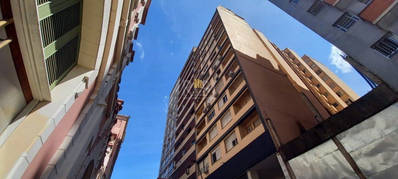 Apartamento 3 dormitórios no bairro Centro Histórico
