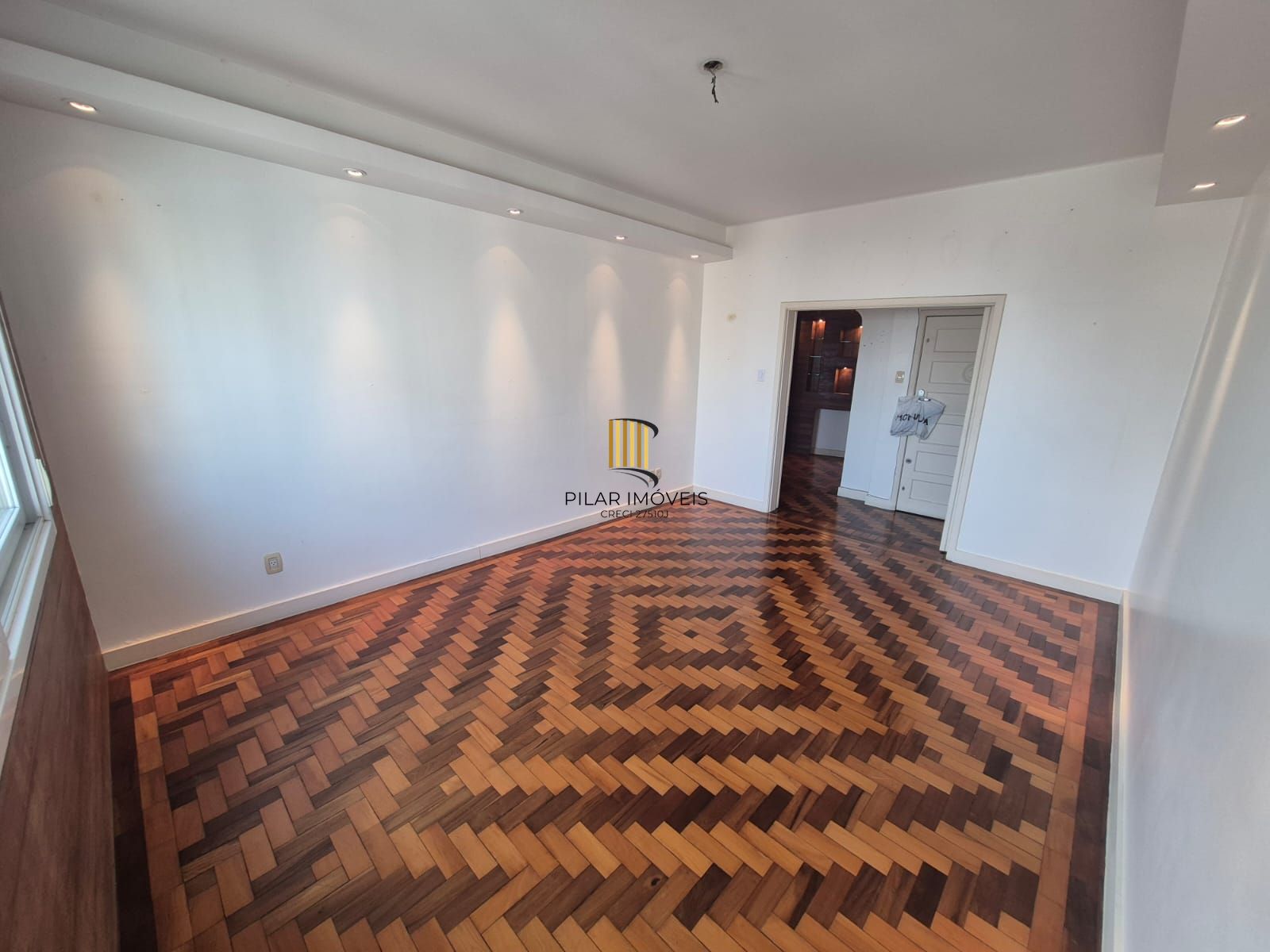 Apartamento 2 quartos na av Independência