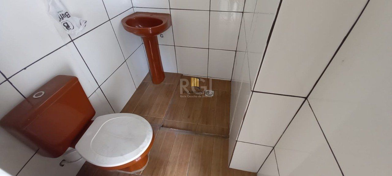 Sobrado para Venda - 110m², 4 dormitórios, sendo 1 suites, 2 vagas - Floresta