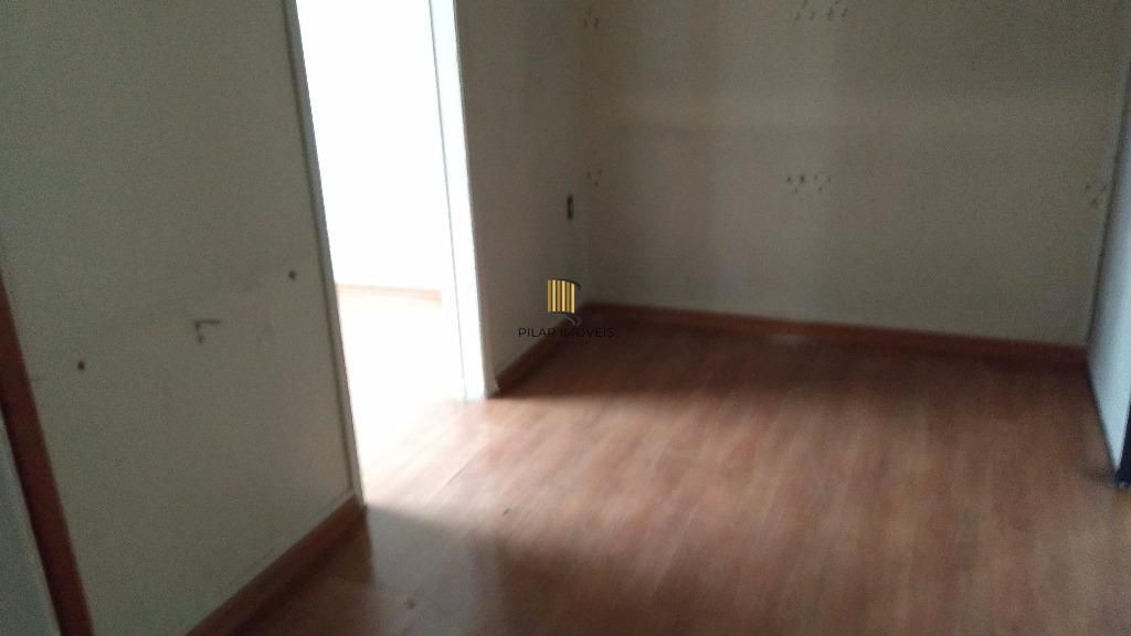 Casa para Venda - 485m², 5 dormitórios, sendo 1 suites, 1 vaga - Petrópolis