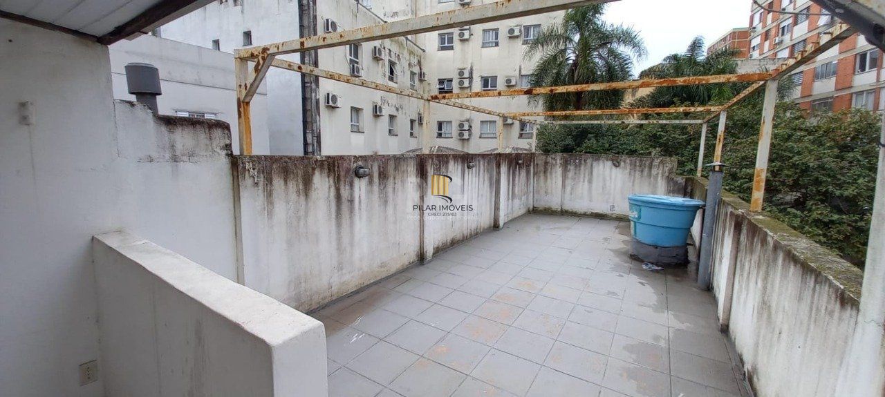 Sobrado para Venda - 110m², 4 dormitórios, sendo 1 suites, 2 vagas - Floresta