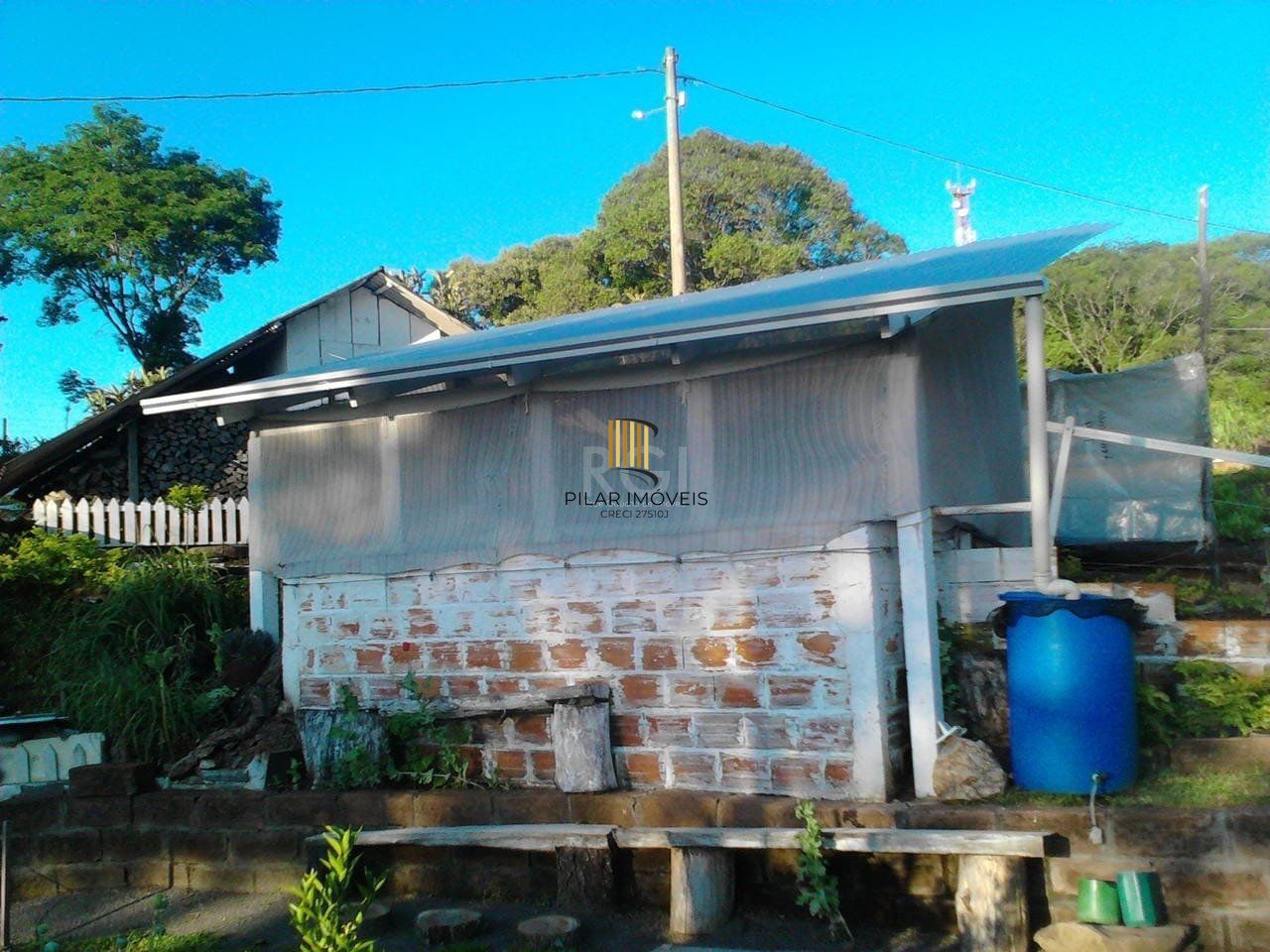 Geminado 2 dormitórios no bairro Centro