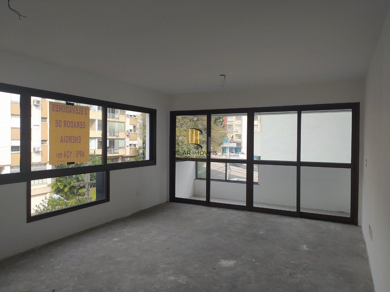 Apartamento para Venda - 123.71m², 3 dormitórios, sendo 1 suites, 2 vagas - Petrópolis