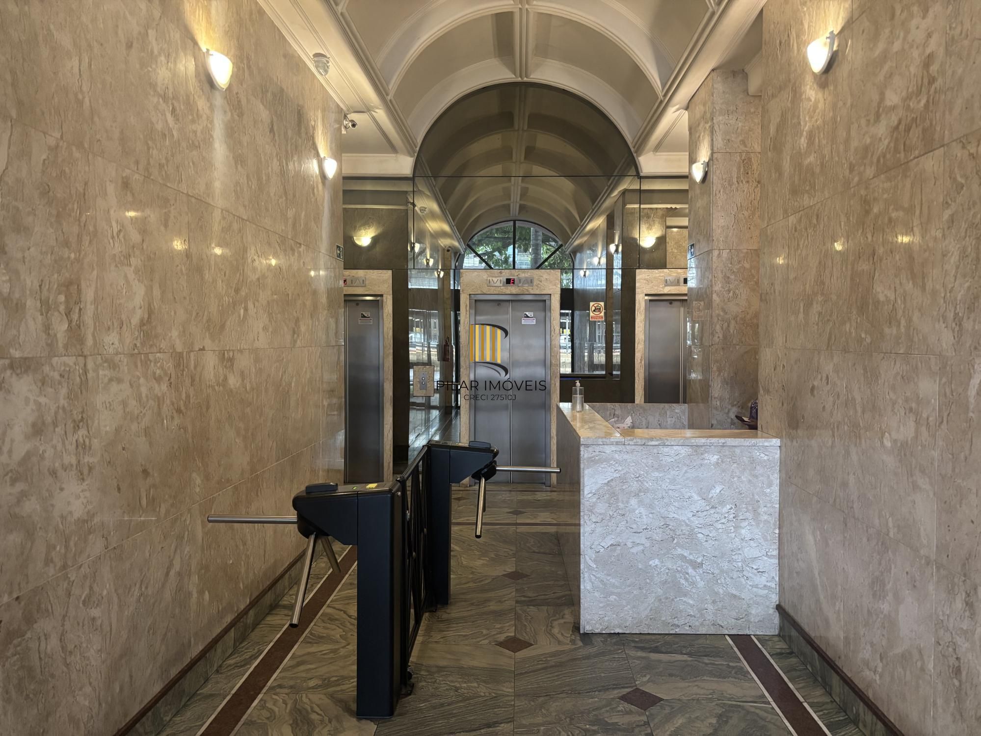 Vende 7 salas com área privativa de 308,67m² no coração da nova Carlos Gomes