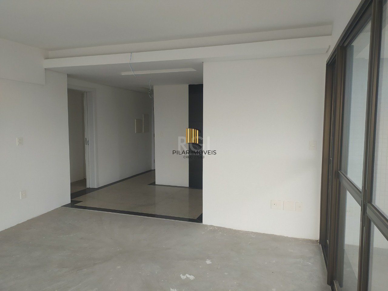Apartamento para Venda - 119.65m², 3 dormitórios, sendo 1 suites, 2 vagas - Petrópolis