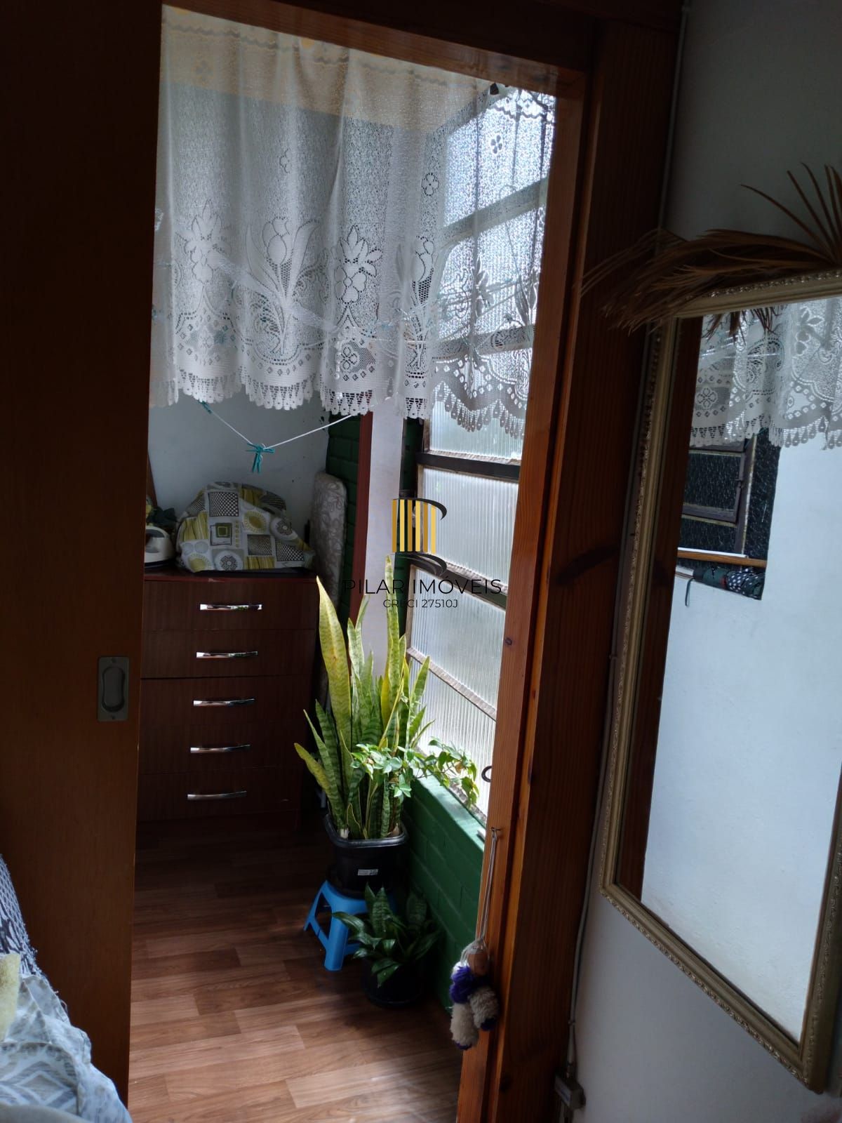 Venda de estúdio semi mobiliado no Passo d'Areia por 138mil!