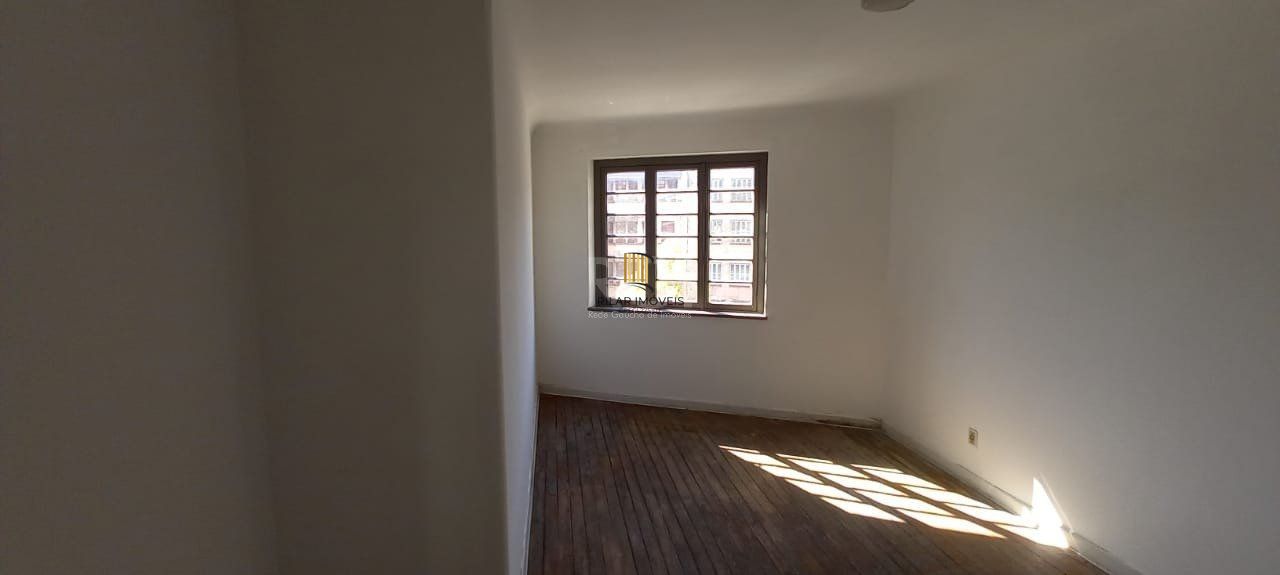 Predio para Venda - 300m², 0 dormitórios, Floresta